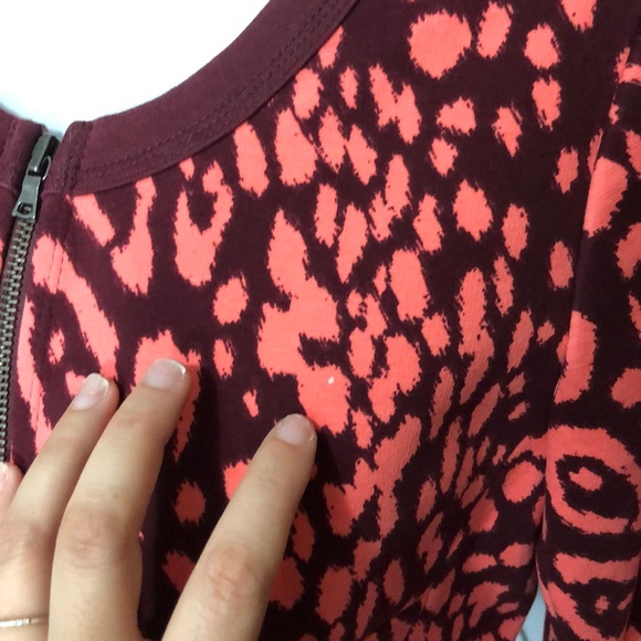 Gap print print zip up jacket size 2 - Picture 3 of 6